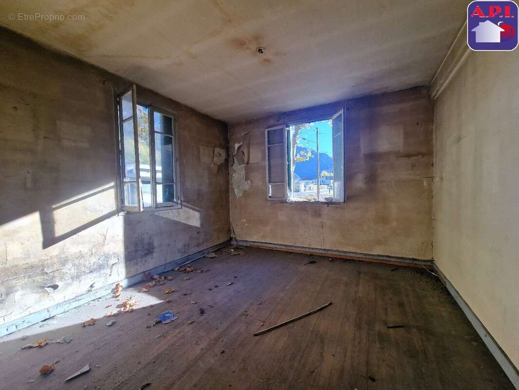 Maison à TARASCON-SUR-ARIEGE