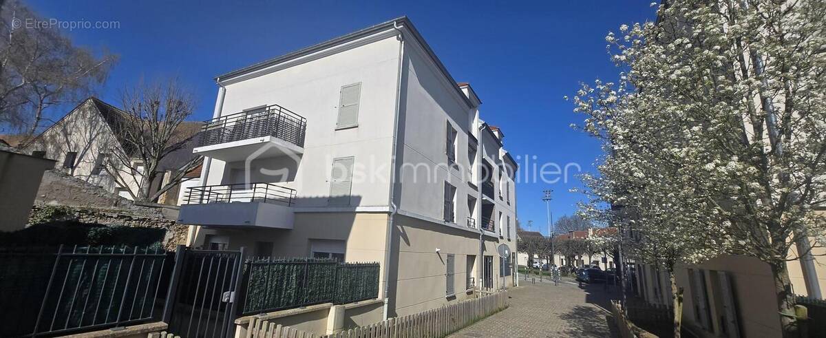 Appartement à TORCY