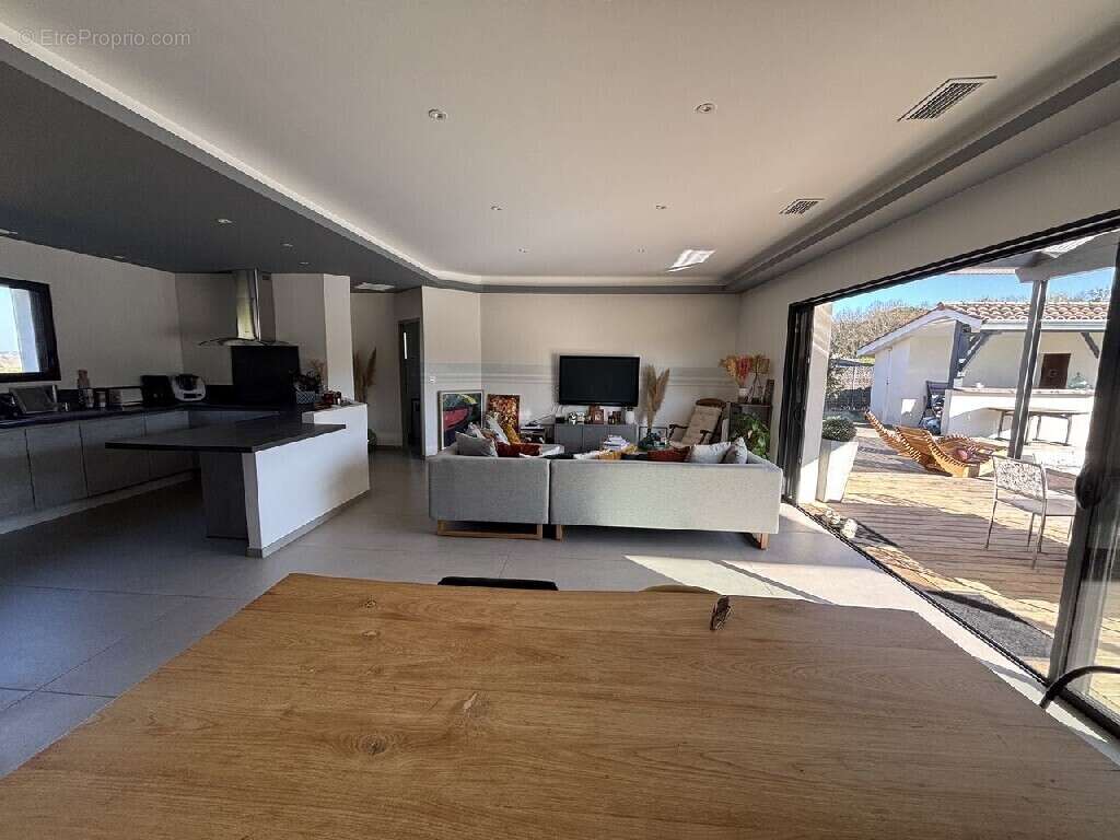 Maison à CASTELJALOUX