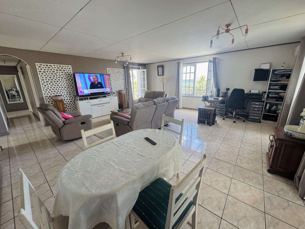 Maison à SAINT-PHILIPPE