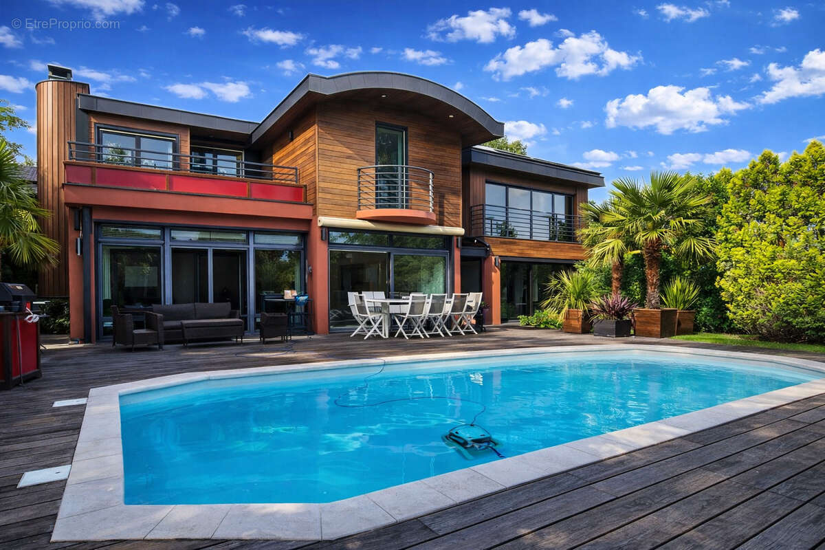 Maison à MONTLIGNON