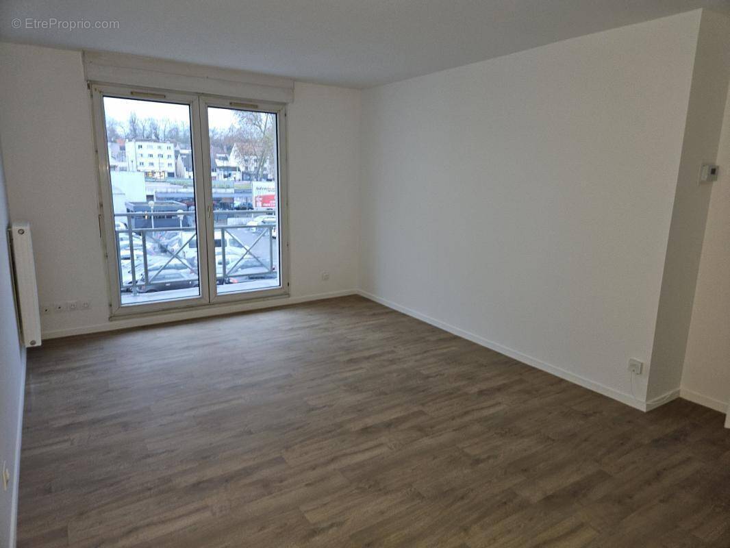 Appartement à DAMMARIE-LES-LYS