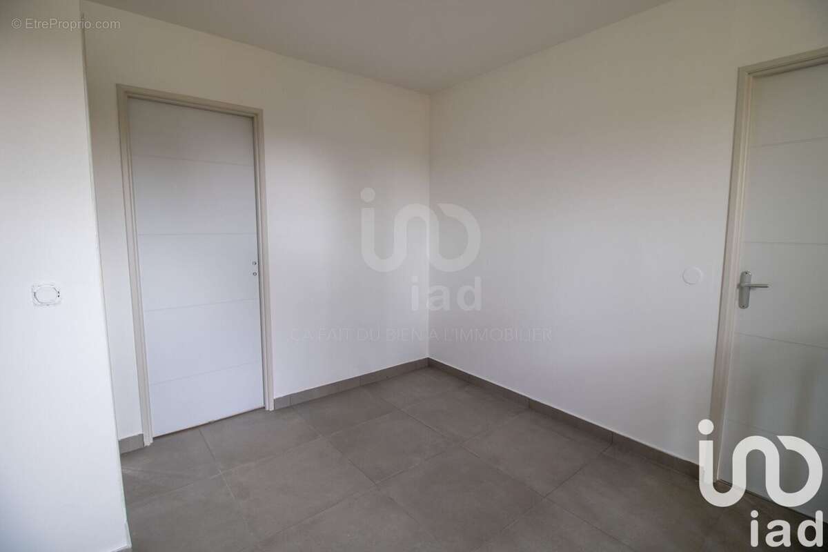 Photo 9 - Maison à CREVECOEUR-LE-GRAND