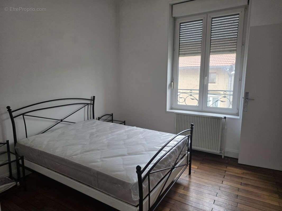 Appartement à THIAUCOURT-REGNIEVILLE