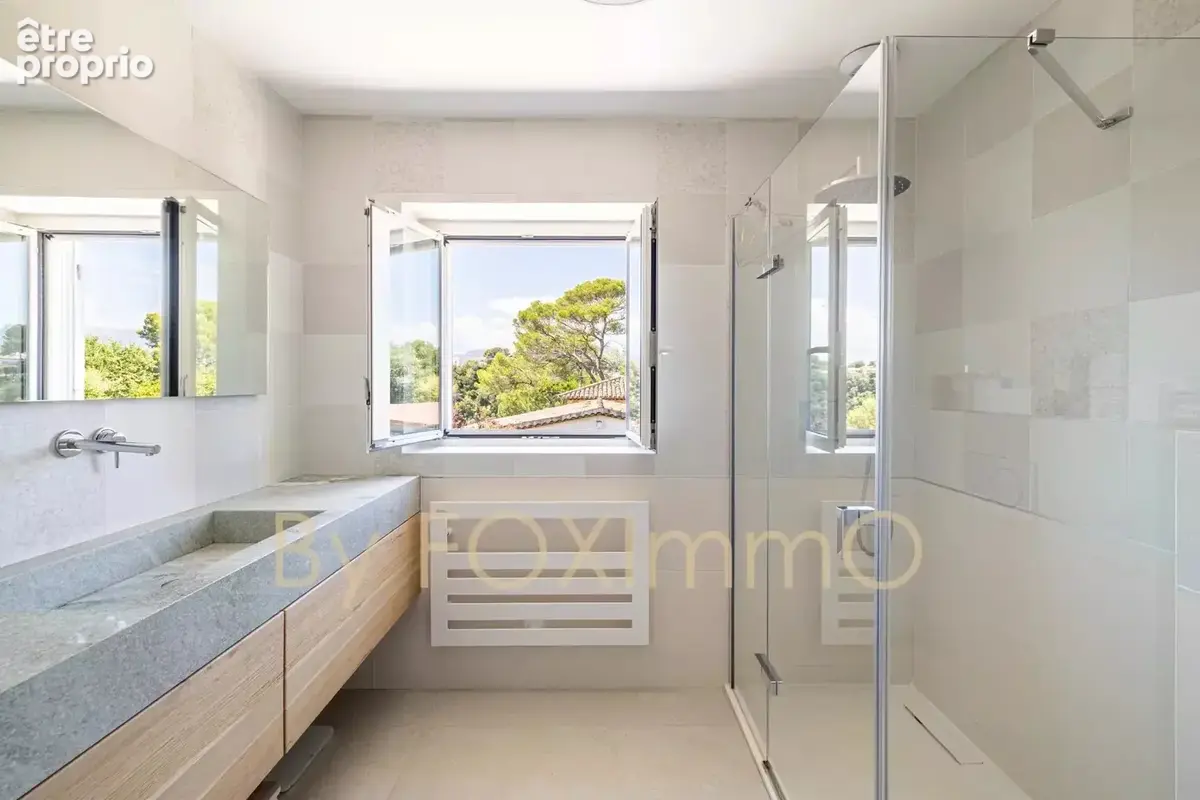 Villa entierement refaite à neuve 6 pieces Domaine des Clausonnes Biot - photo 14