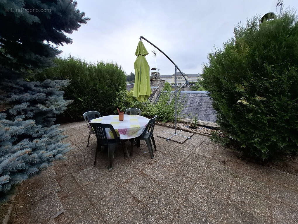 Jolie maison de bourg avec agréable terrasse - photo 2