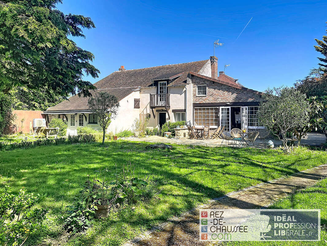 Maison à CHEVREUSE