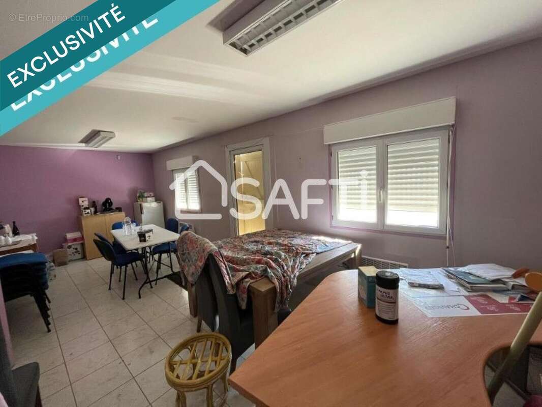 Photo 2 - Commerce à THOUARS