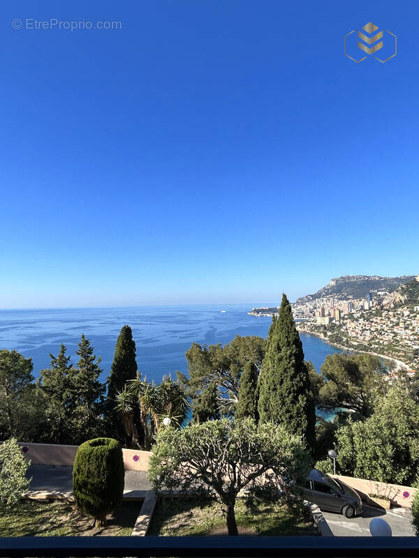 Appartement à ROQUEBRUNE-CAP-MARTIN