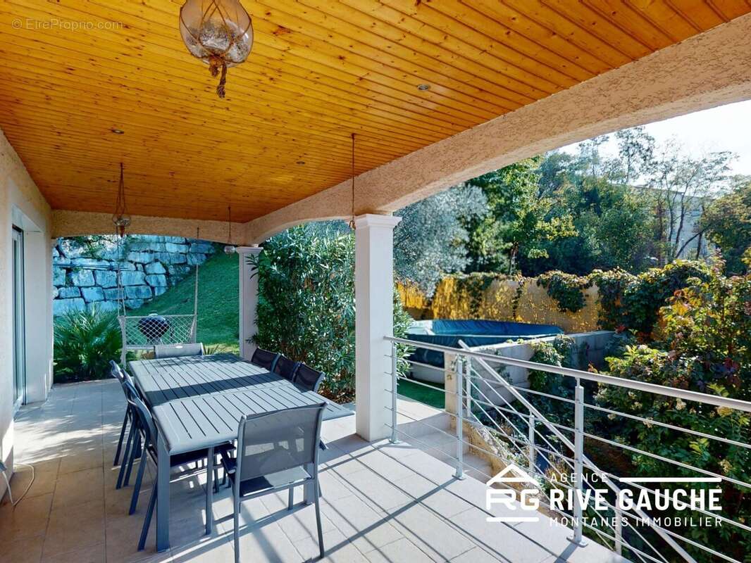 Maison à LE PEAGE-DE-ROUSSILLON