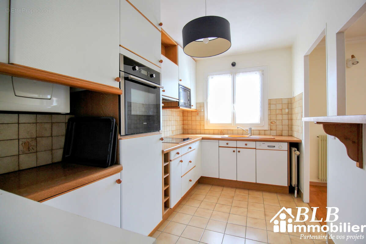 Appartement à MONTIGNY-LE-BRETONNEUX