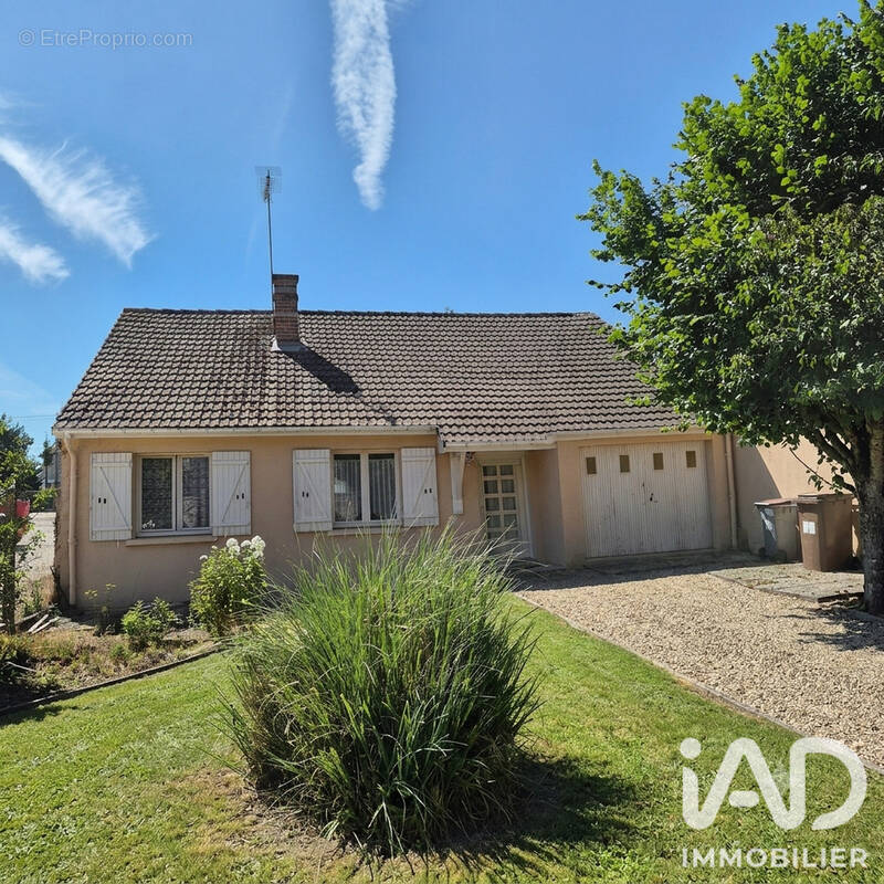 Maison 70 m² à Saint-Andre-Les-Vergers  - photo 1