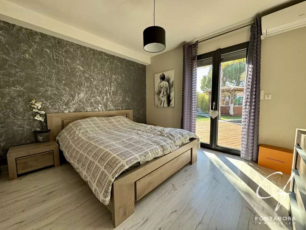 Maison à PUGET-SUR-ARGENS