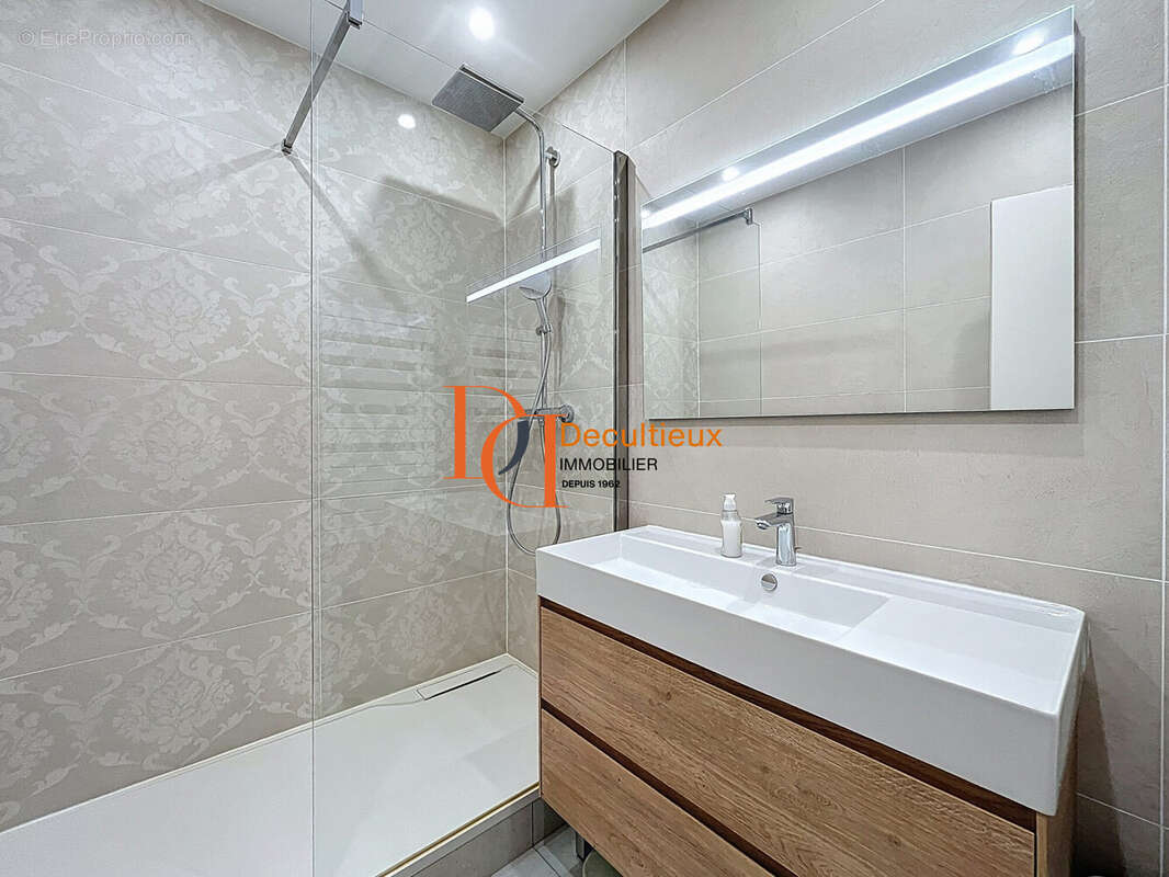 Appartement à LYON-6E