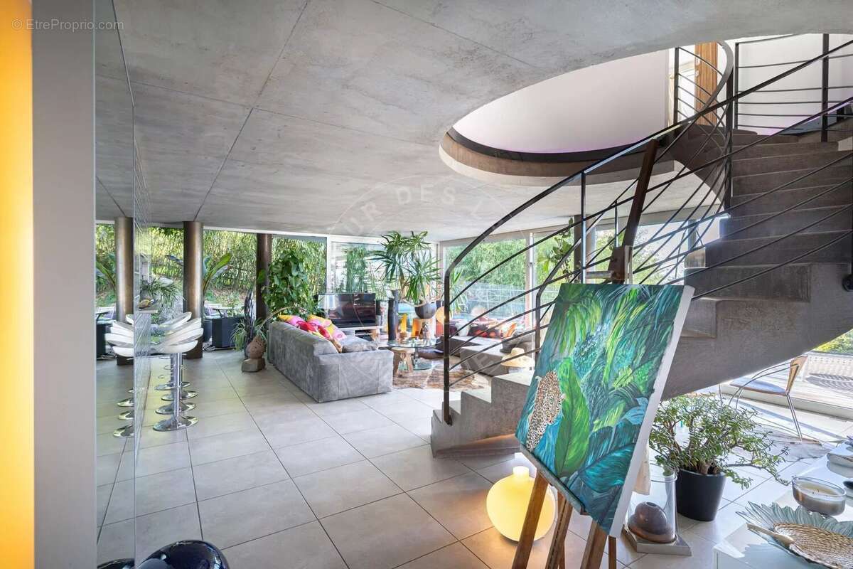 Maison à SAINT-JULIEN-EN-GENEVOIS