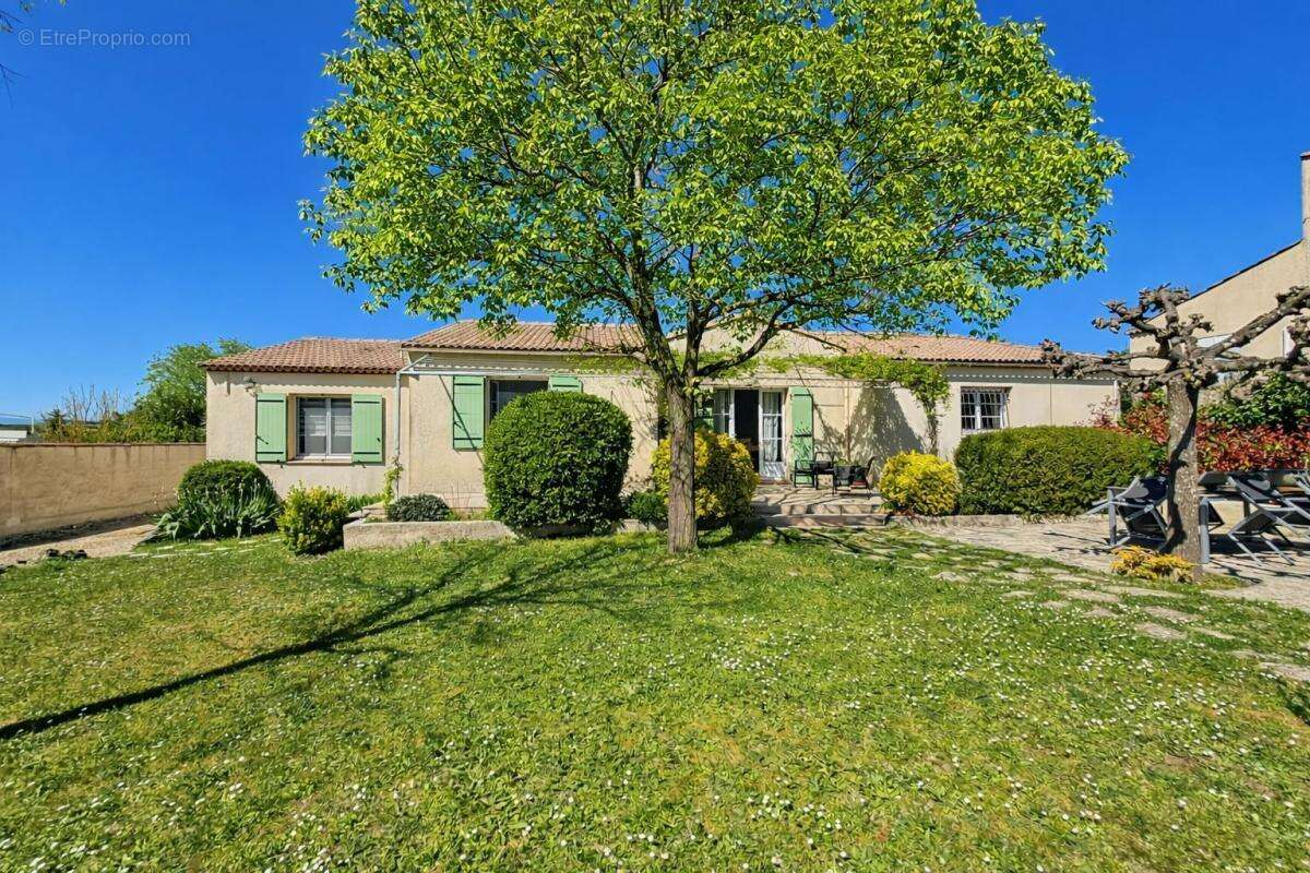Maison à SAINTE-ANASTASIE