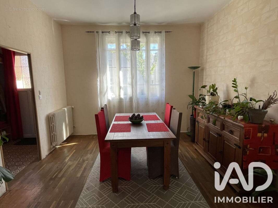 Maison 119 m² à Chateau-La-Valliere  - photo 3