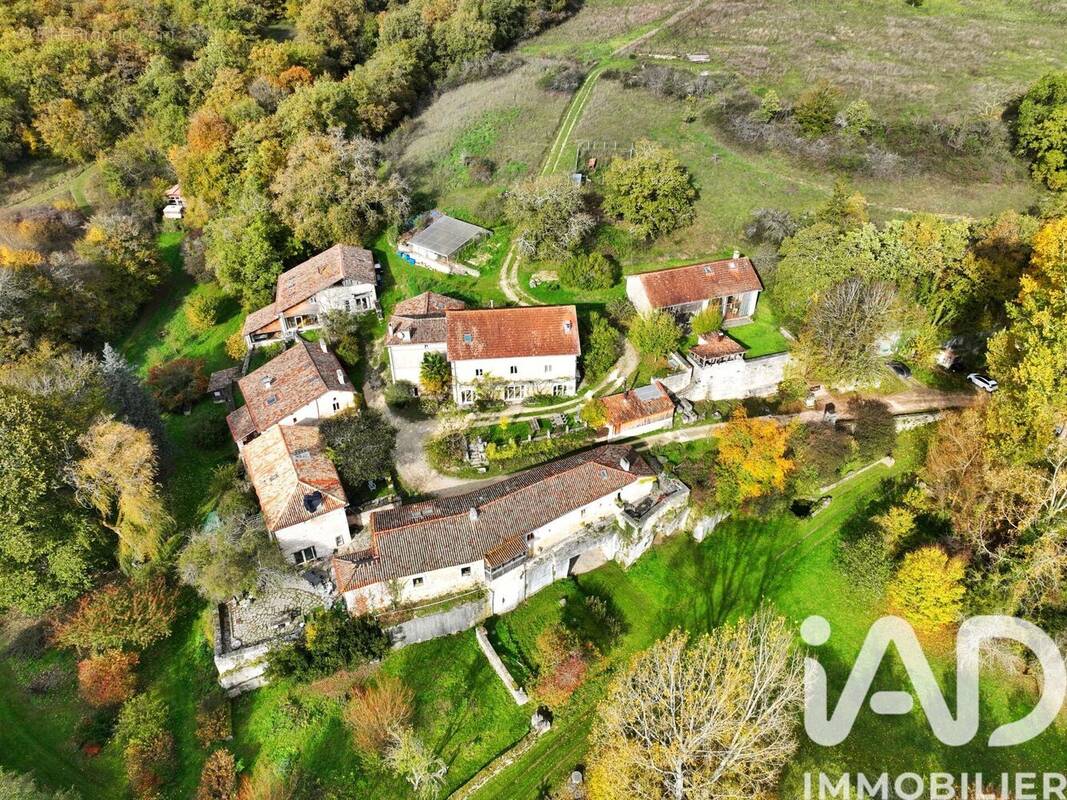 Photo 1 - Maison à SERS