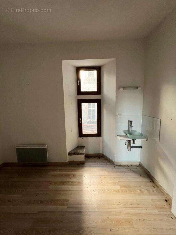Immeuble Nontron 315 m2 - photo 11