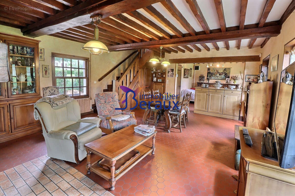 Maison à PISSY-POVILLE