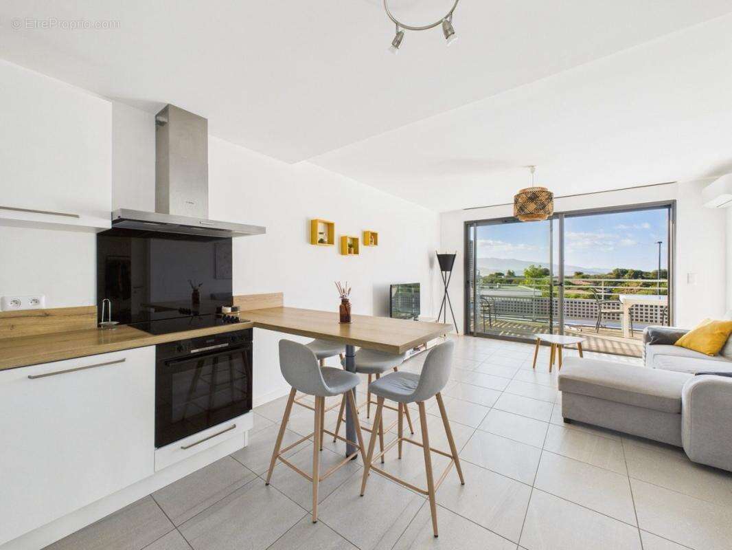 F2 a vendre a porticcio - photo 3