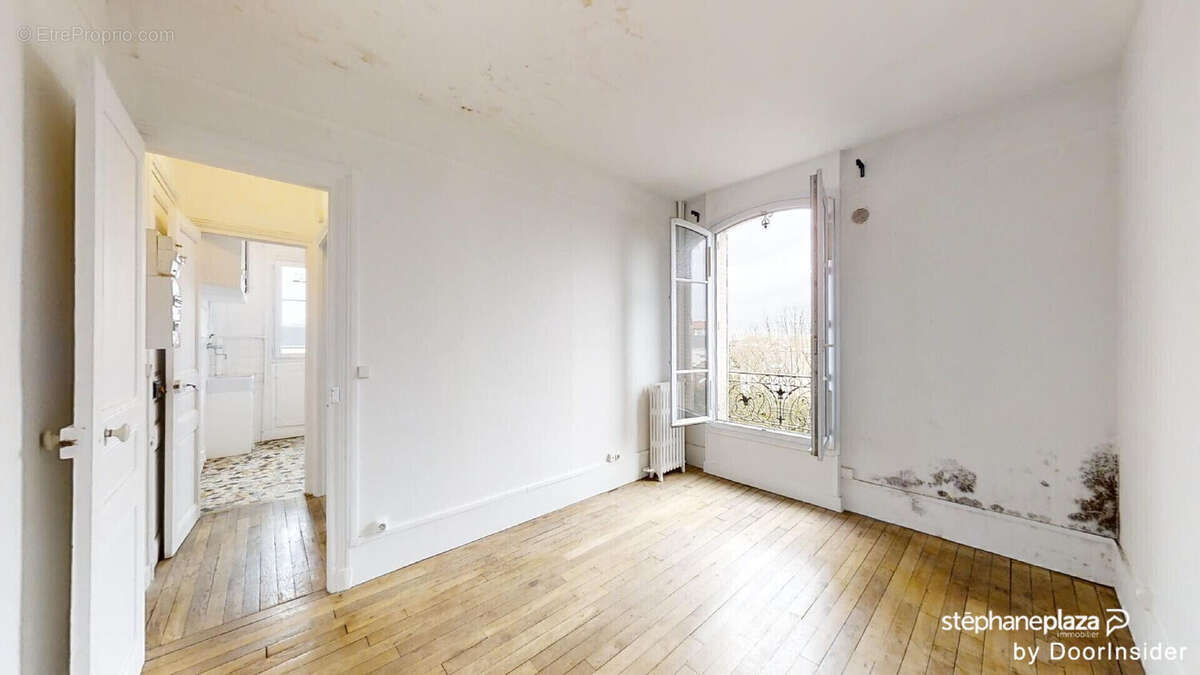 Appartement à LA GARENNE-COLOMBES