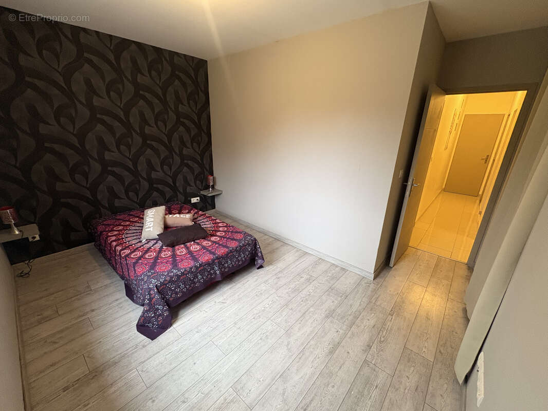 Maison à MONTAIGU-DE-QUERCY