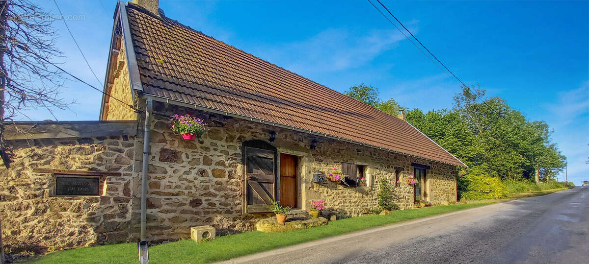 Maison à DOMPS