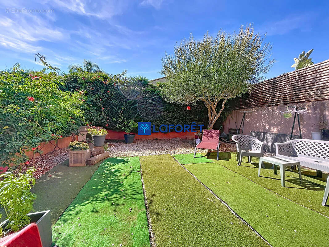 Maison à CARQUEIRANNE