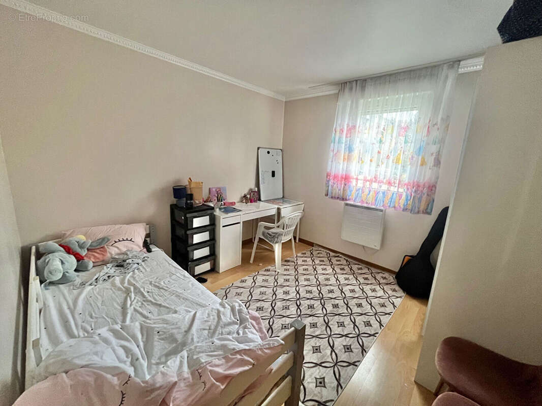 Appartement à BONDY