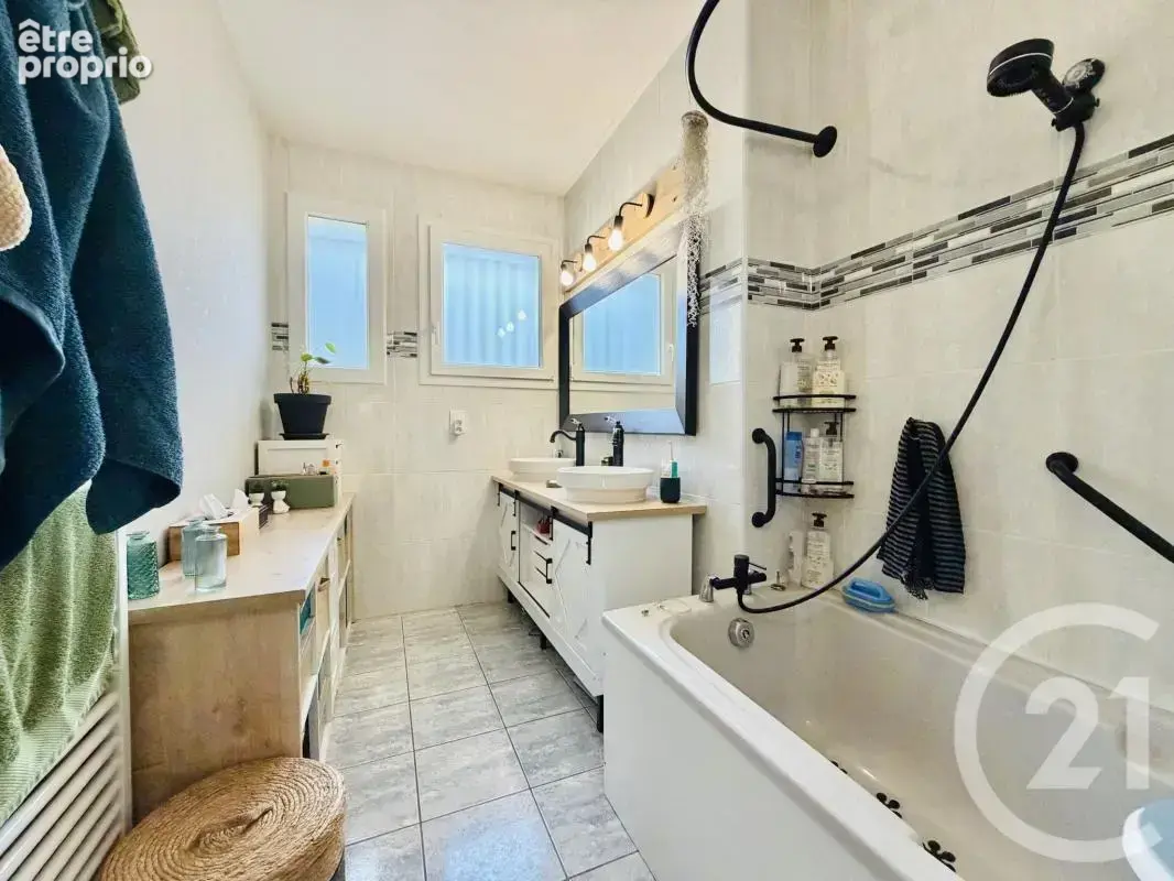 Maison 4 pièces 95 m² à vendre à Solignac (87110) - photo 8