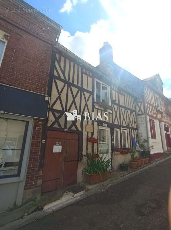 Appartement à QUILLEBEUF-SUR-SEINE