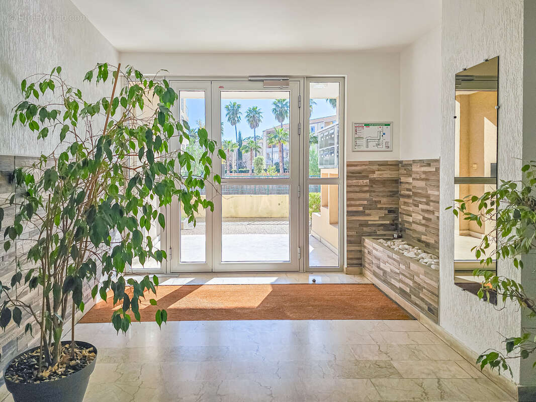 Appartement à HYERES