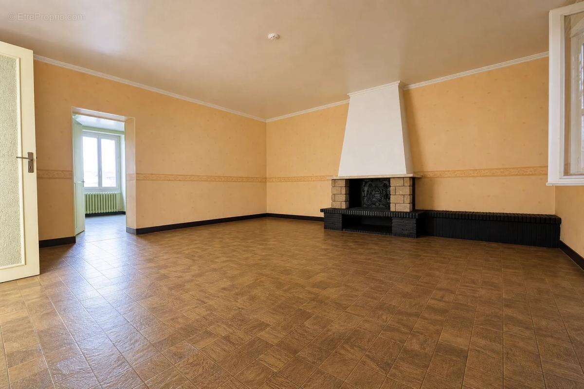Appartement à BONNY-SUR-LOIRE