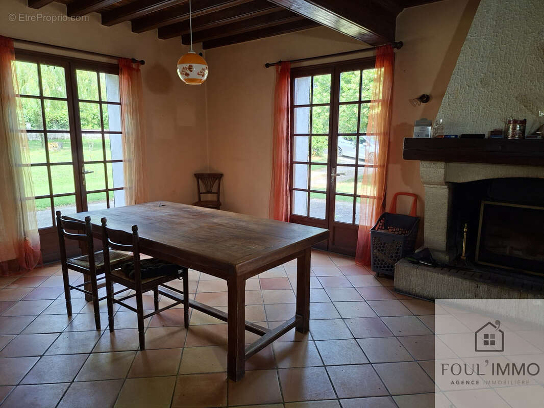 FOULAYRONNES Maison T5 avec jardin et dépendances - photo 3