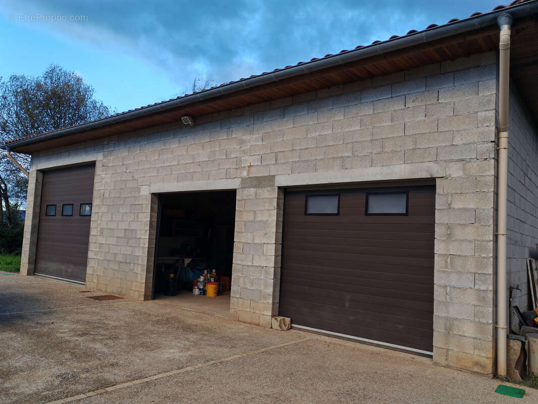 Maison à LISLE-SUR-TARN