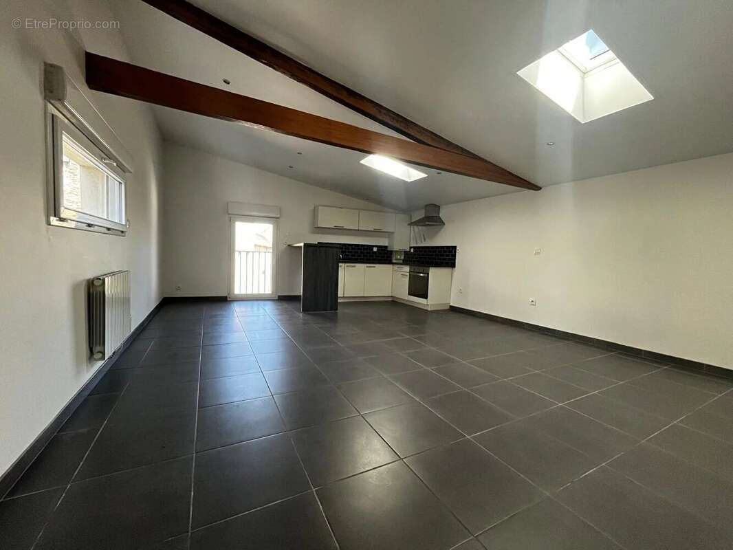 Appartement à PLOUGUENAST