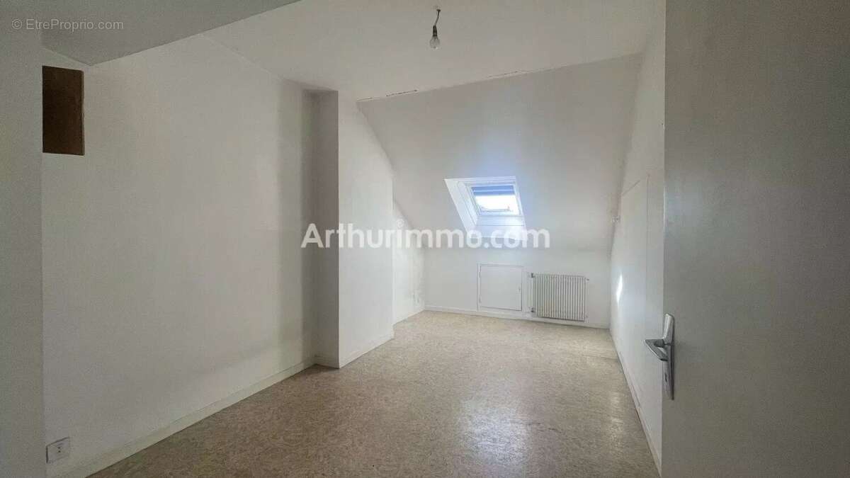 Appartement à LONS-LE-SAUNIER