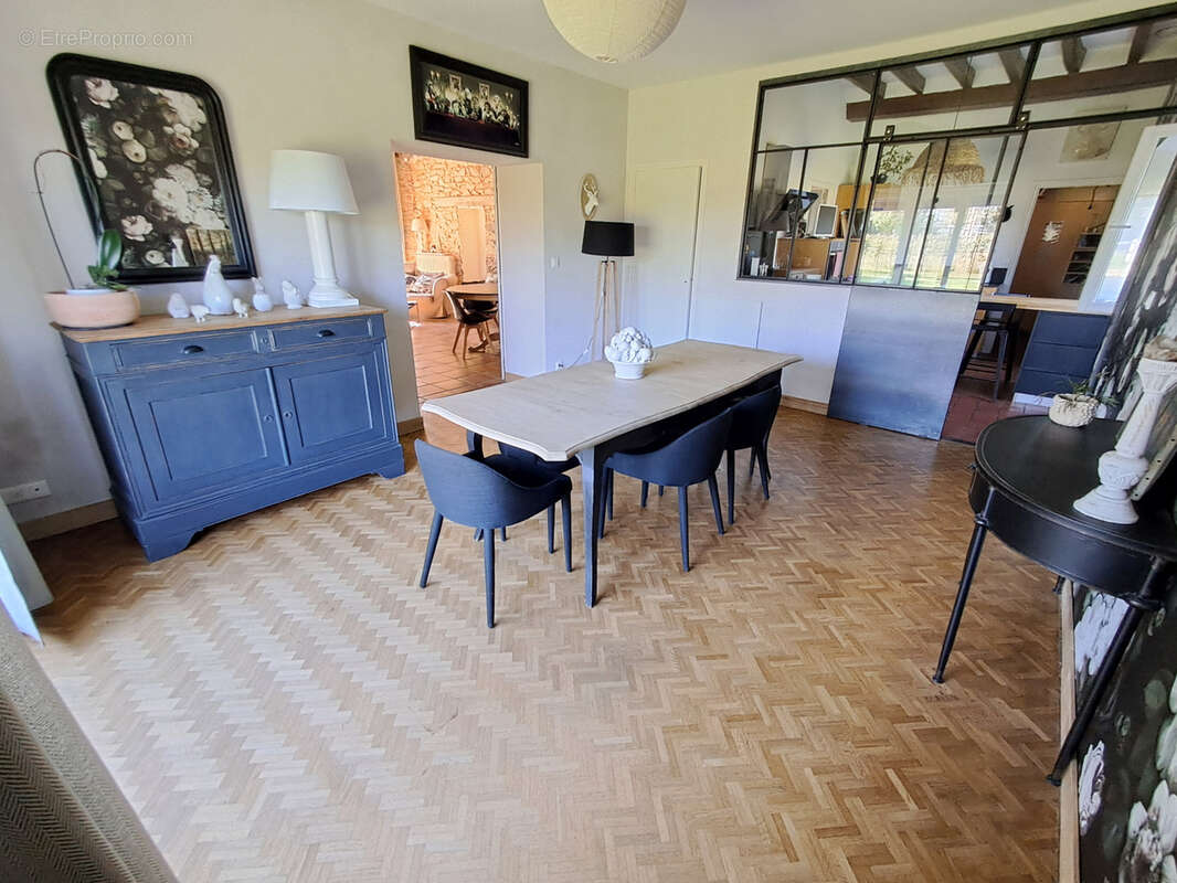 Maison à VILLIERS-CHARLEMAGNE