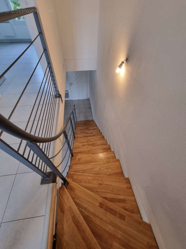 Appartement à SAINT-MARTIN-DE-CRAU
