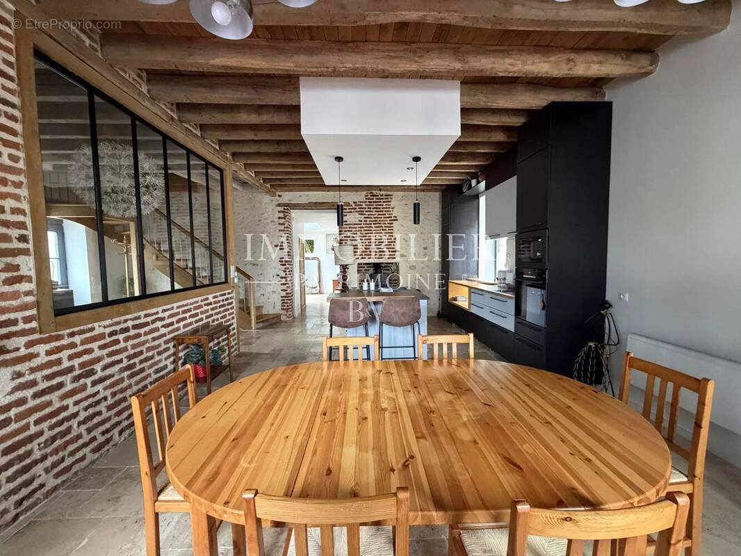 Appartement à BILLY