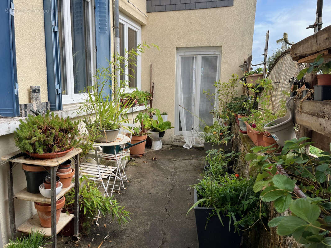 Payzac Maison du bourg de 6 pieces avec jardin et vues. - photo 21