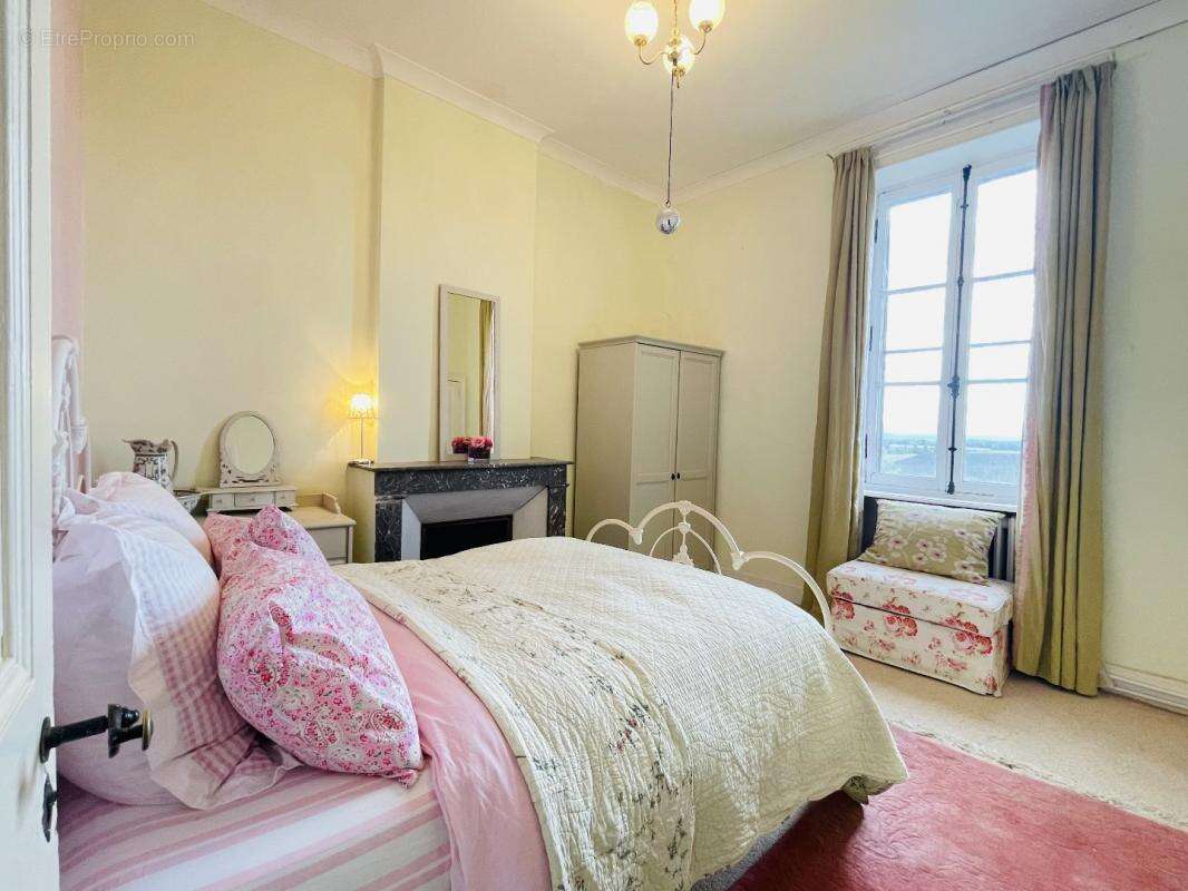 Maison à SAINTE-DODE