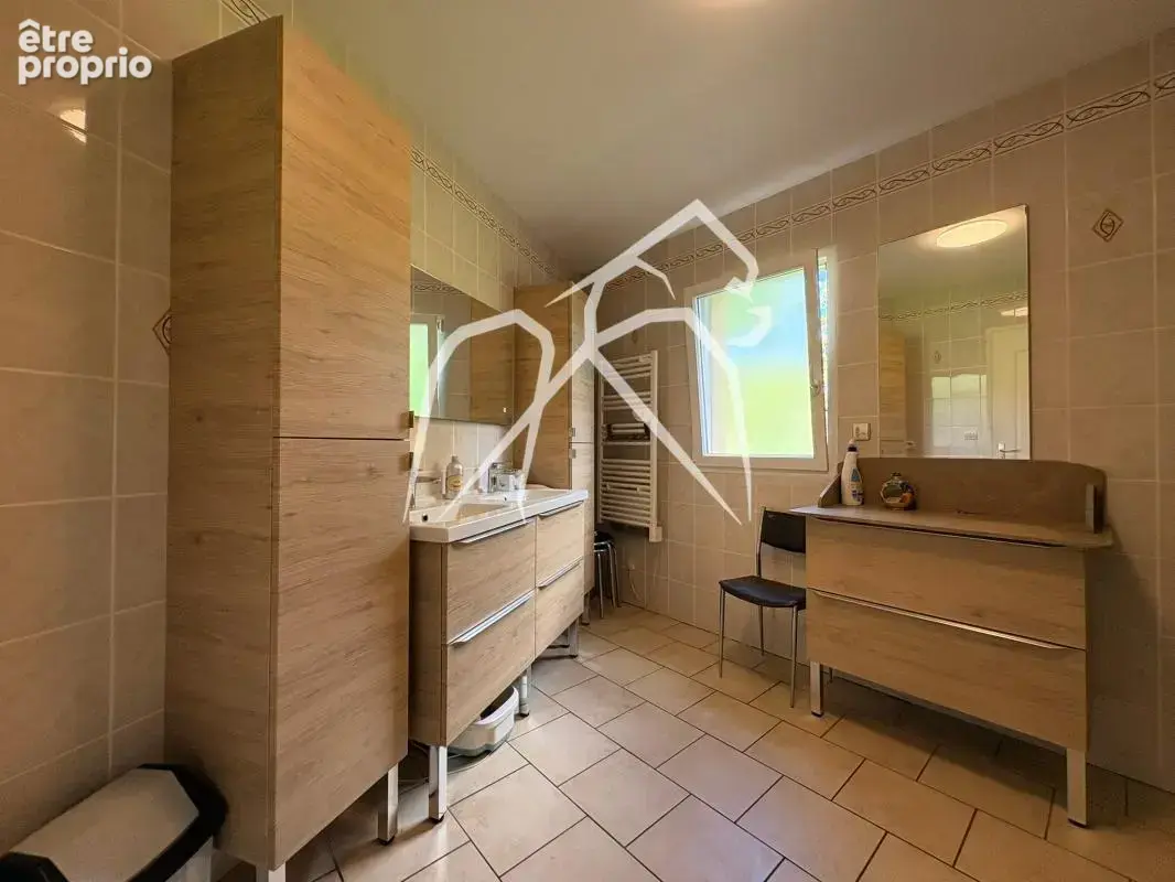 Maison  Plain-pied  122 m²  Secteur Fontaine-le-Bourg - Clères (76690) - photo 6