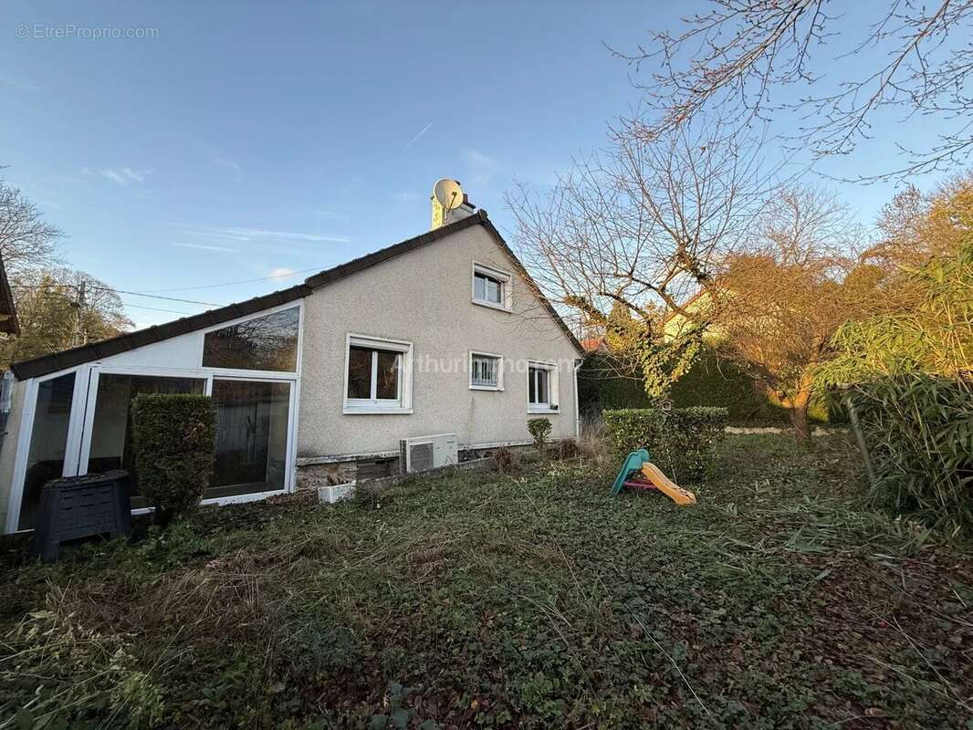 Maison à SOISY-SUR-SEINE