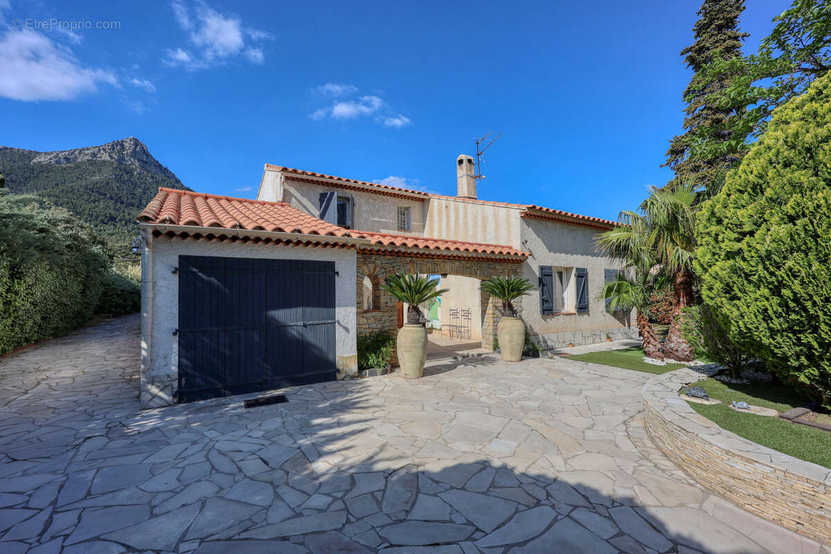 Maison à LA VALETTE-DU-VAR