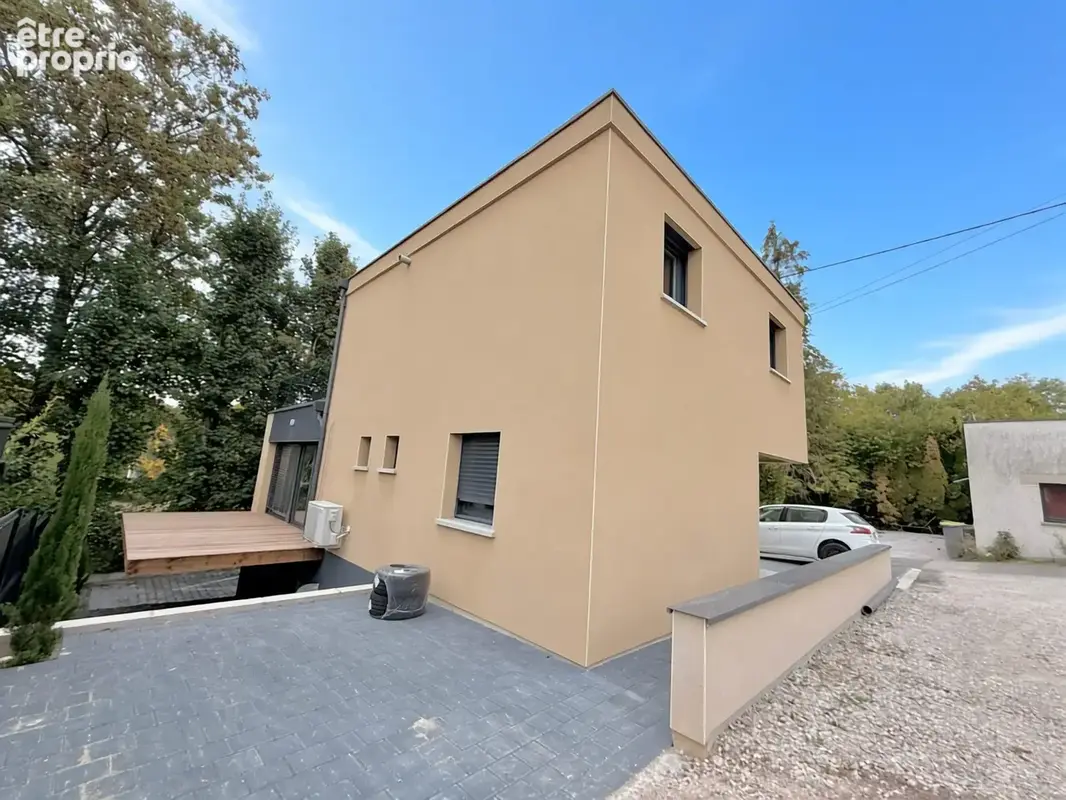 Photo Maison à Franois au prix de 349 000€