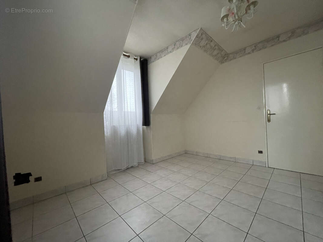 Maison à NEUILLY-EN-THELLE