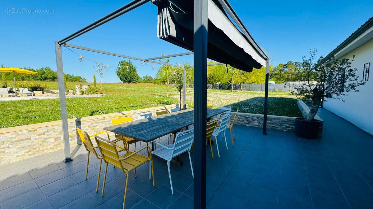 Maison à VILLEFRANCHE-DE-LONCHAT