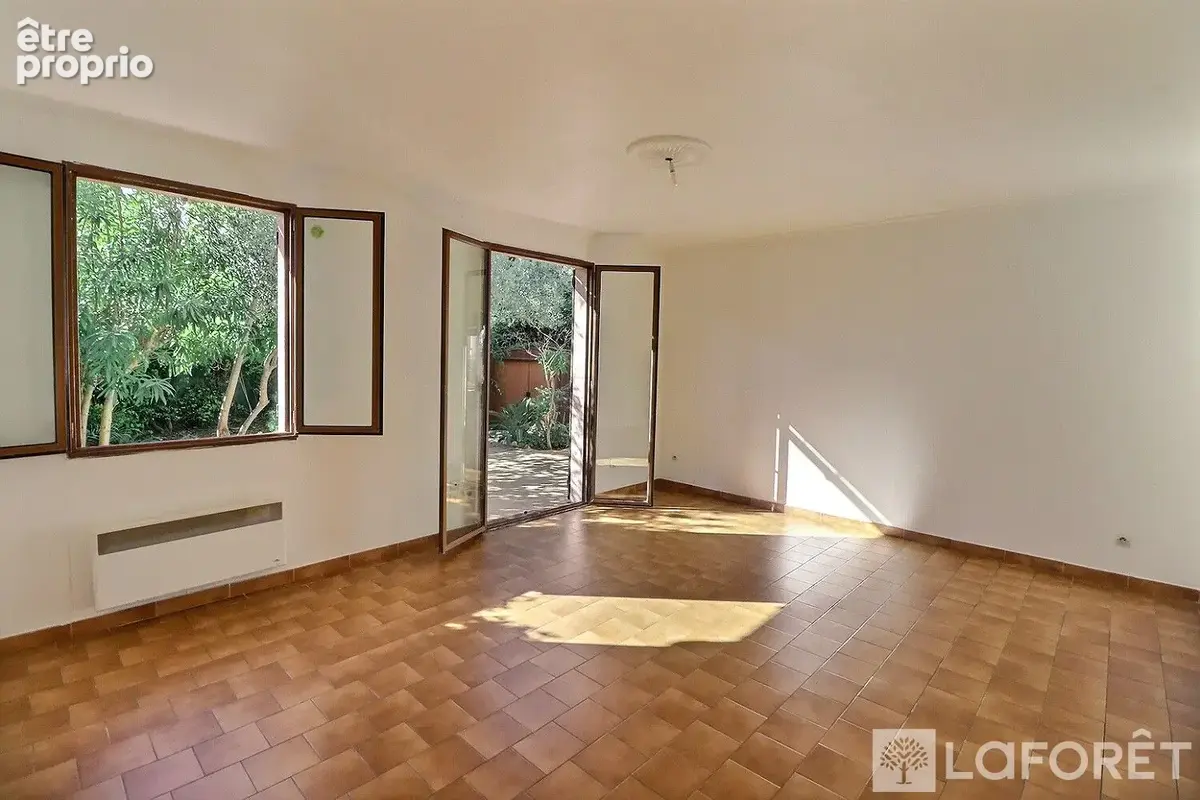 HYERES Maison avec jardin - photo 2